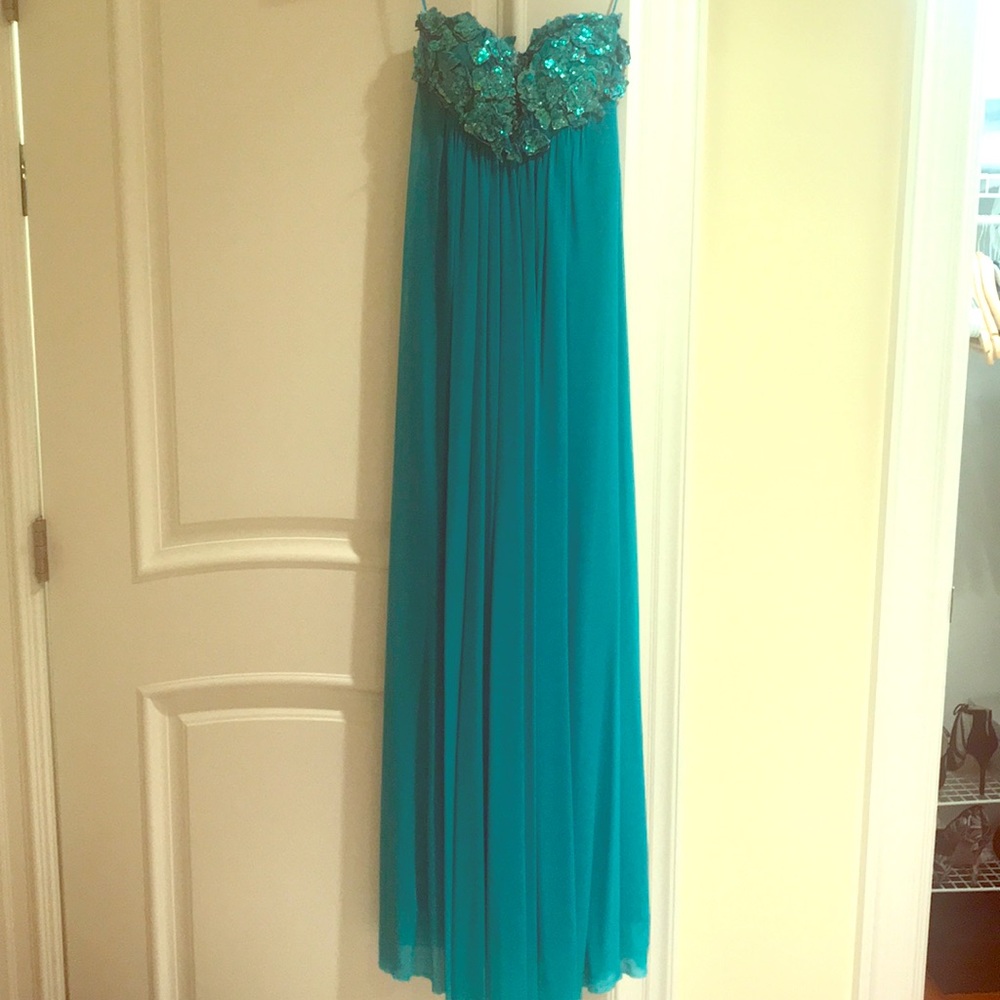 Jovani aqua prom dress.